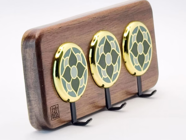 Vintage Flower Accent Green – Acacia 3‑Hook Entryway Wall Hook | KK HOOK